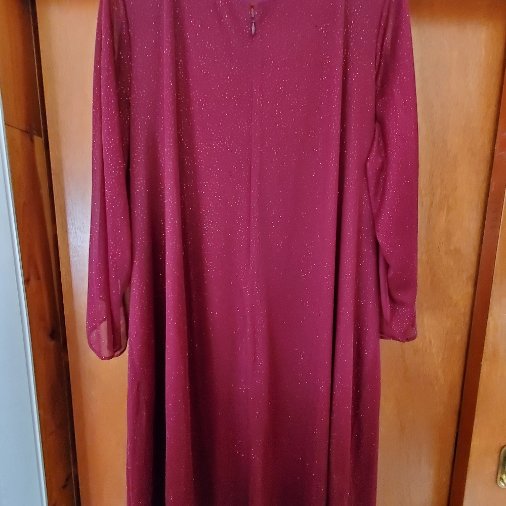 Dress - Picture 5 of 7